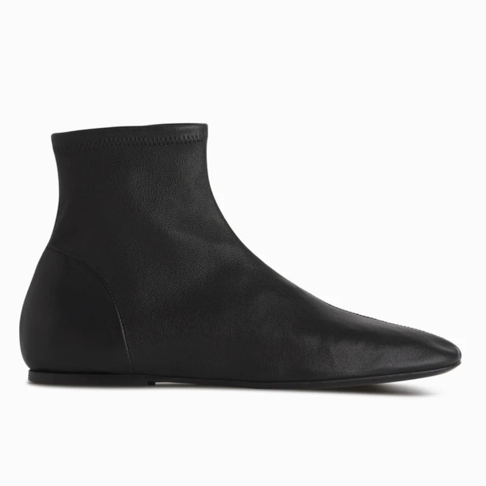 Leather sock shoe